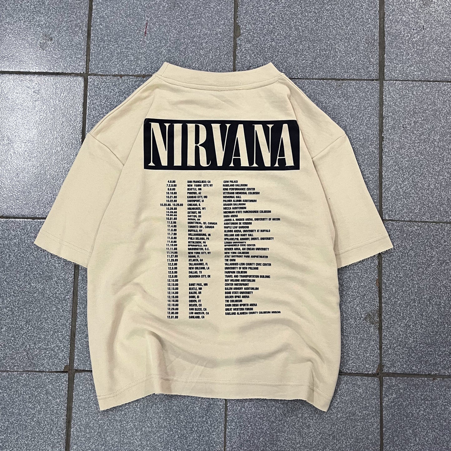 NIRVANA FANS TEE