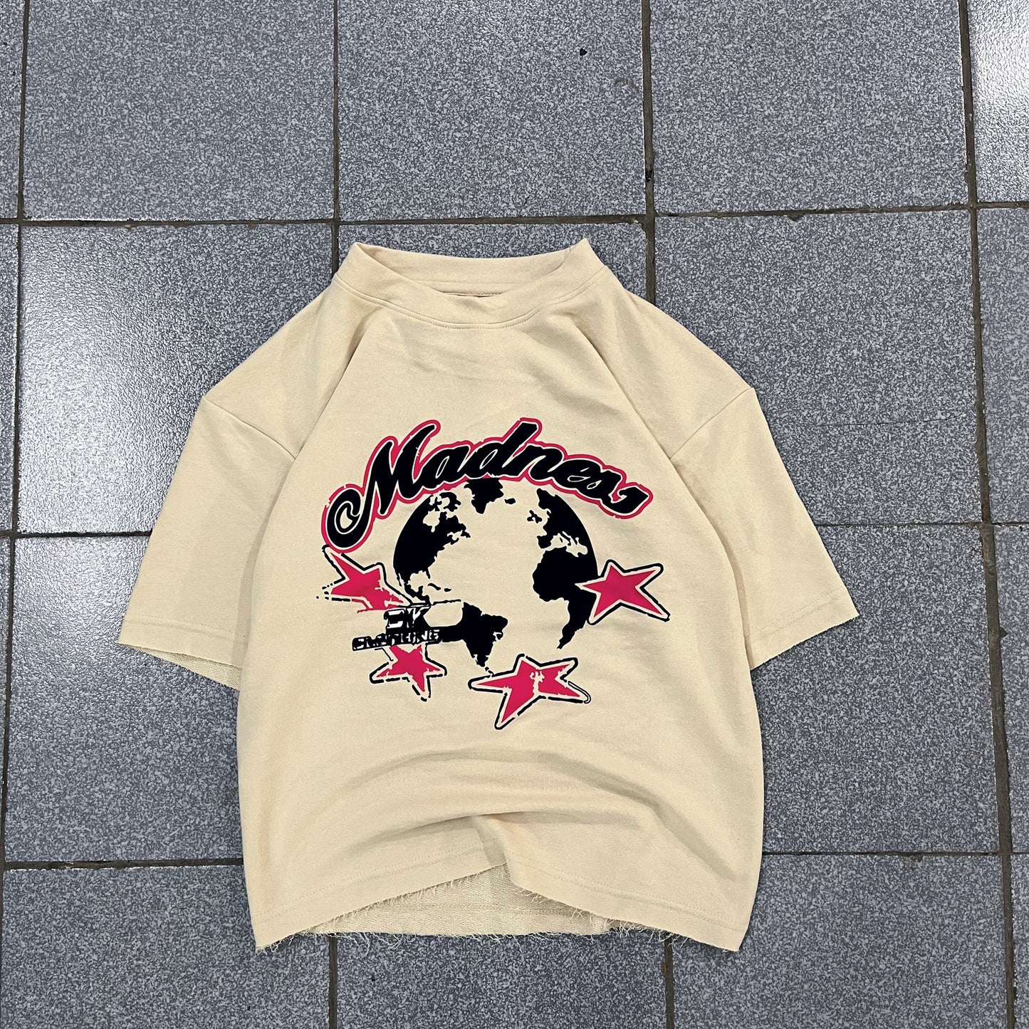 MADNESS TEE